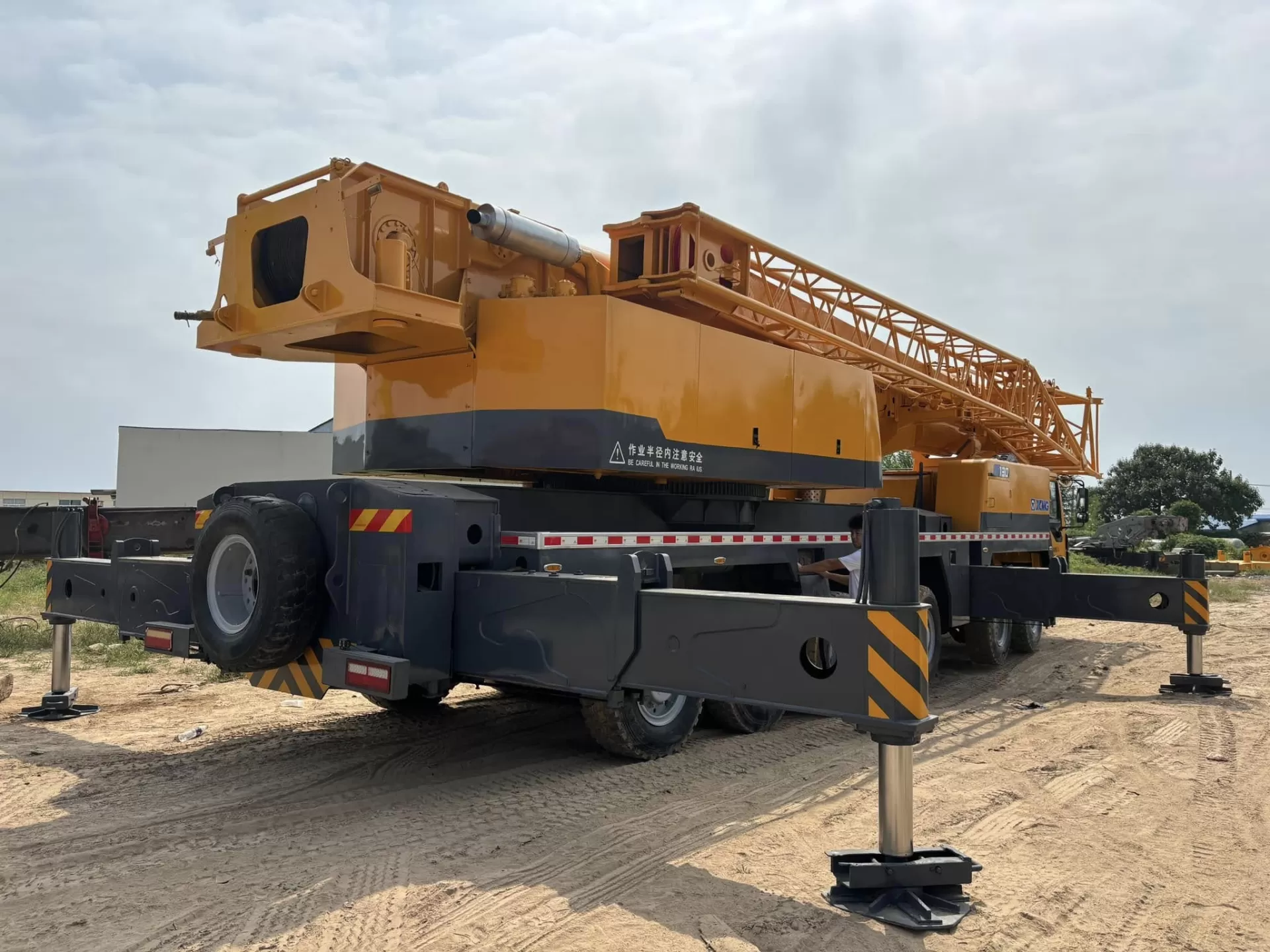 2012 refurbished xcmg 130t truck crane lifting machine кран на тркала