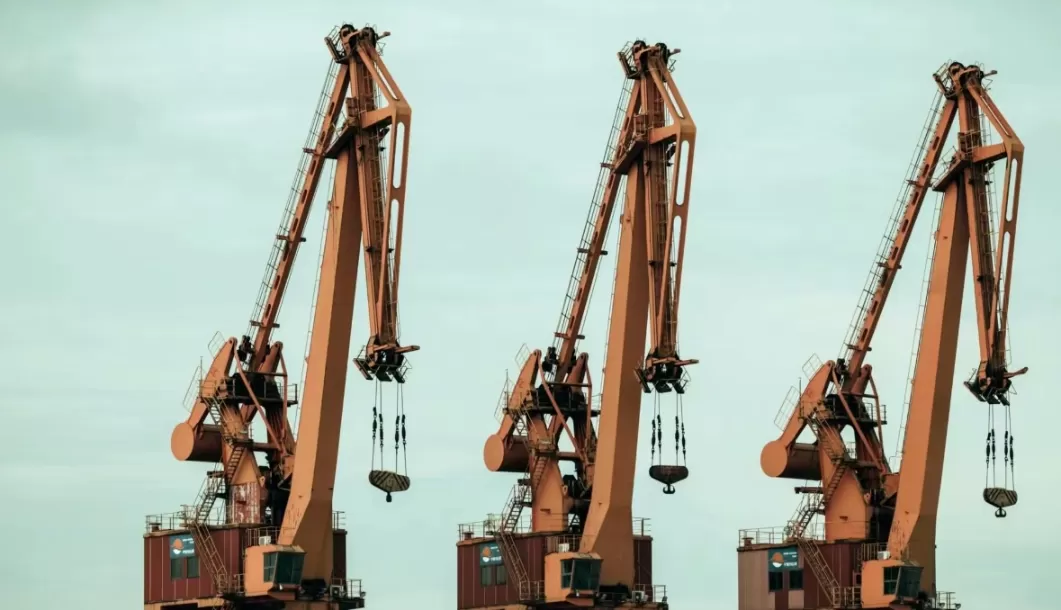 Список за проверка на увозниците: Глобални ограничувања на пристаништето за истовар на тешки машини