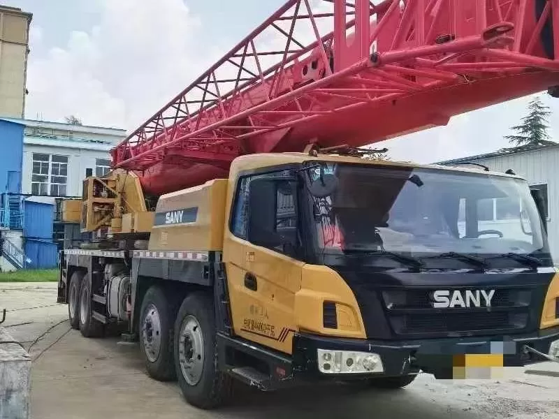 машина за подигнување на камионски кран кран на тркала користен кран sany 55t stc550t6 од 2020 година